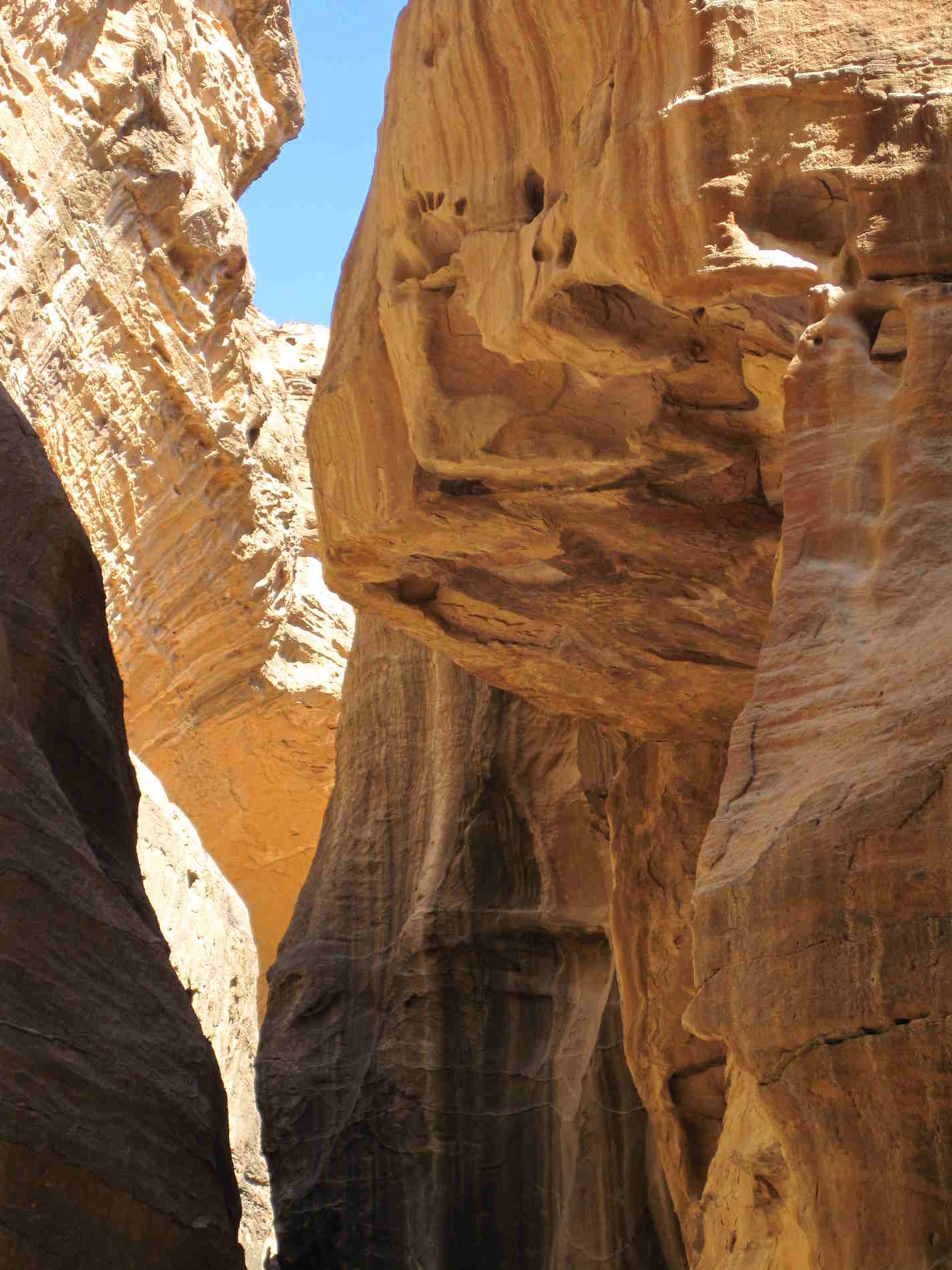 Colori del siq a Petra itinerario di Viaggio in Giordania