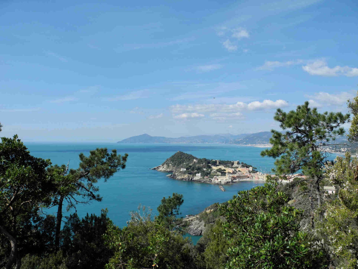 Baia di Sestri Levante in Liguria