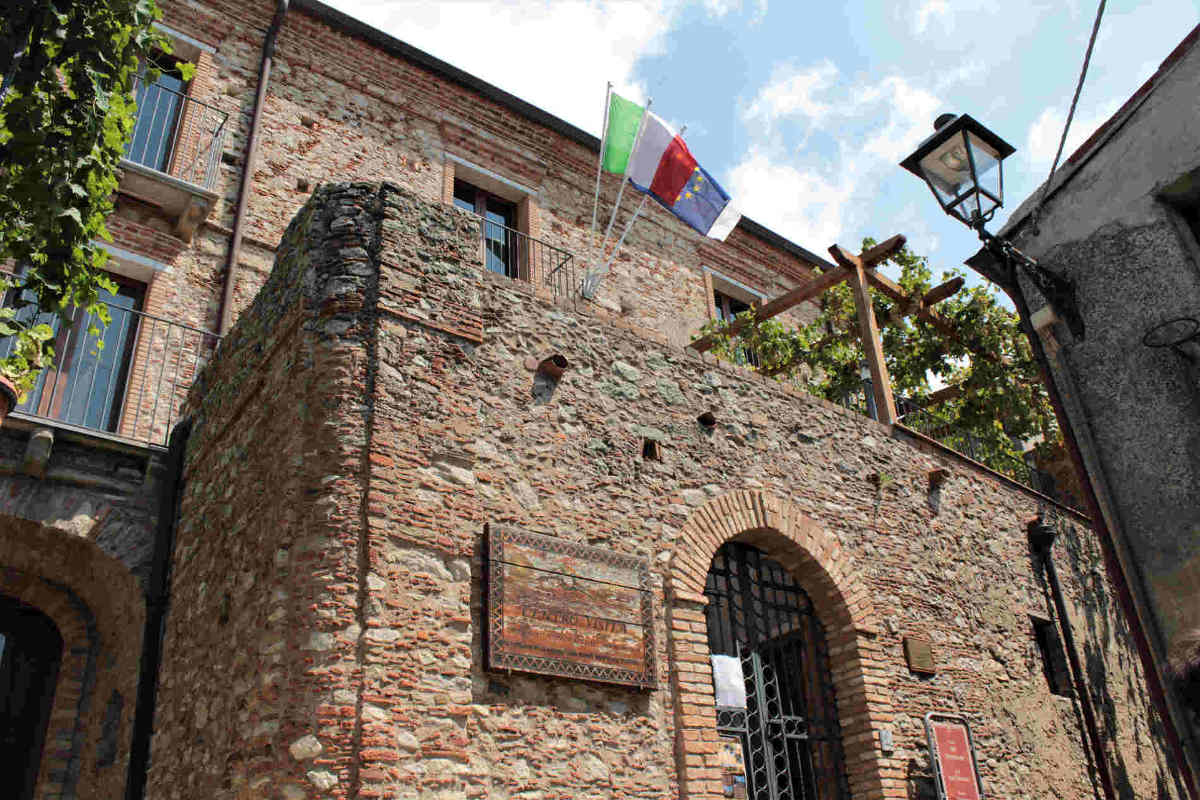 Borghi italiani da visitare - Palazzo Tuscano a Bova