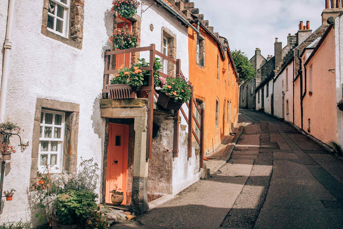 Villaggi medievali da visitare in Europa: fra i vicoli di Culross in Scozia