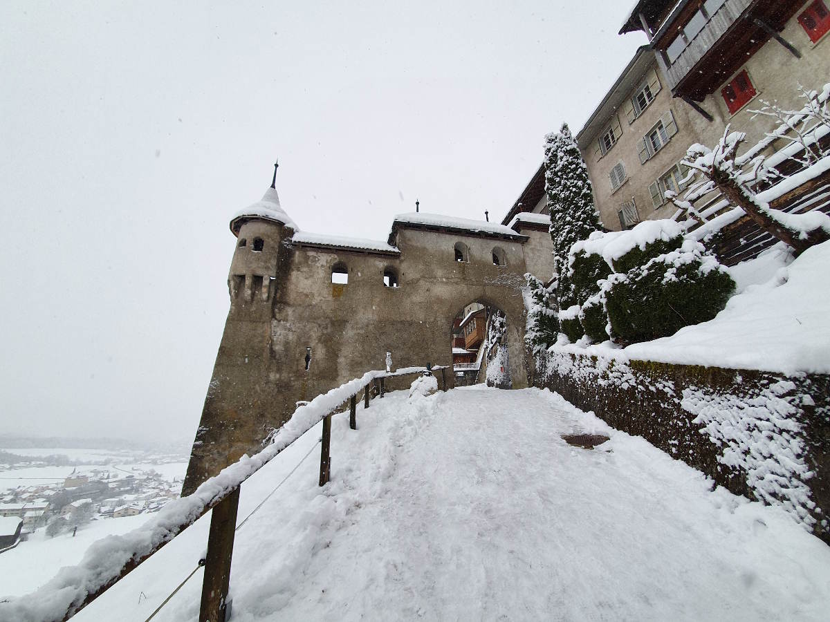 Il Castello di Gruyères in inverno Borghi e villaggi in Europa da visitare