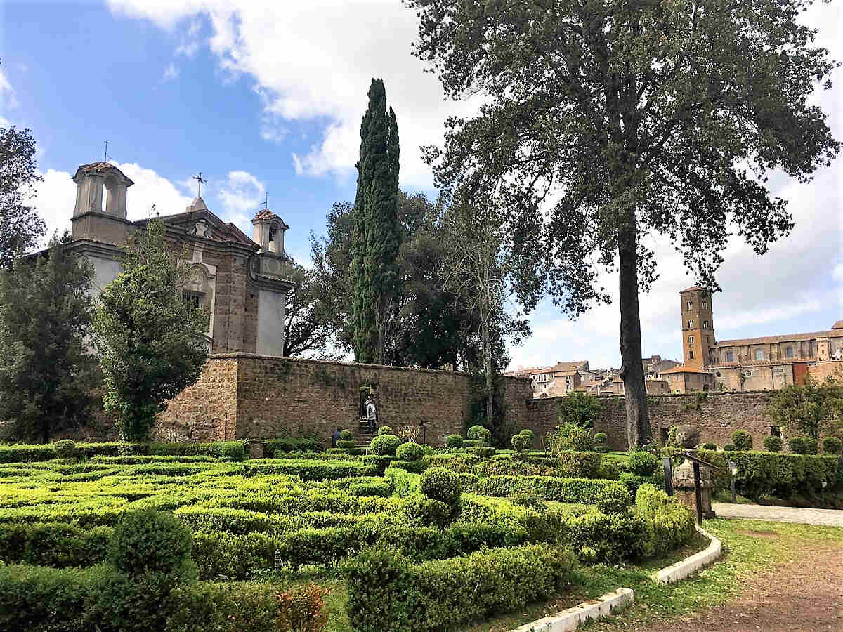 Sito Archeologico di Sutri visto da Villa Savorelli