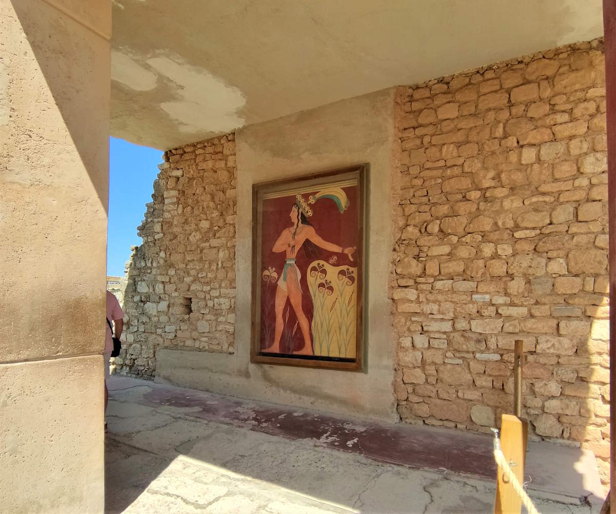 Cosa vedere nel Palazzo Minoico di Cnosso - Affresco del "Pincipe dei Gigli" nell'Ala Ovest del sito