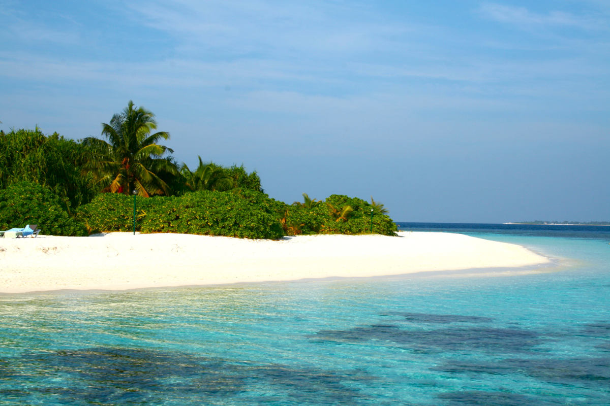 Dove trascorrere le vacanze al caldo in inverno? Atolli maldiviani
