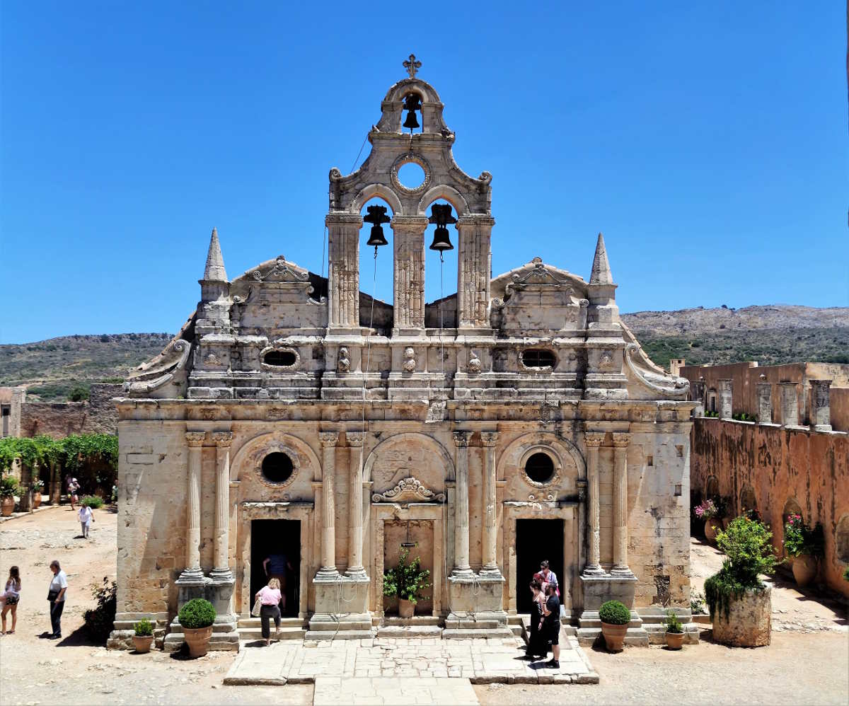 Panorama della Katholikon, la chiesa del Monastero di Arkadi a Creta