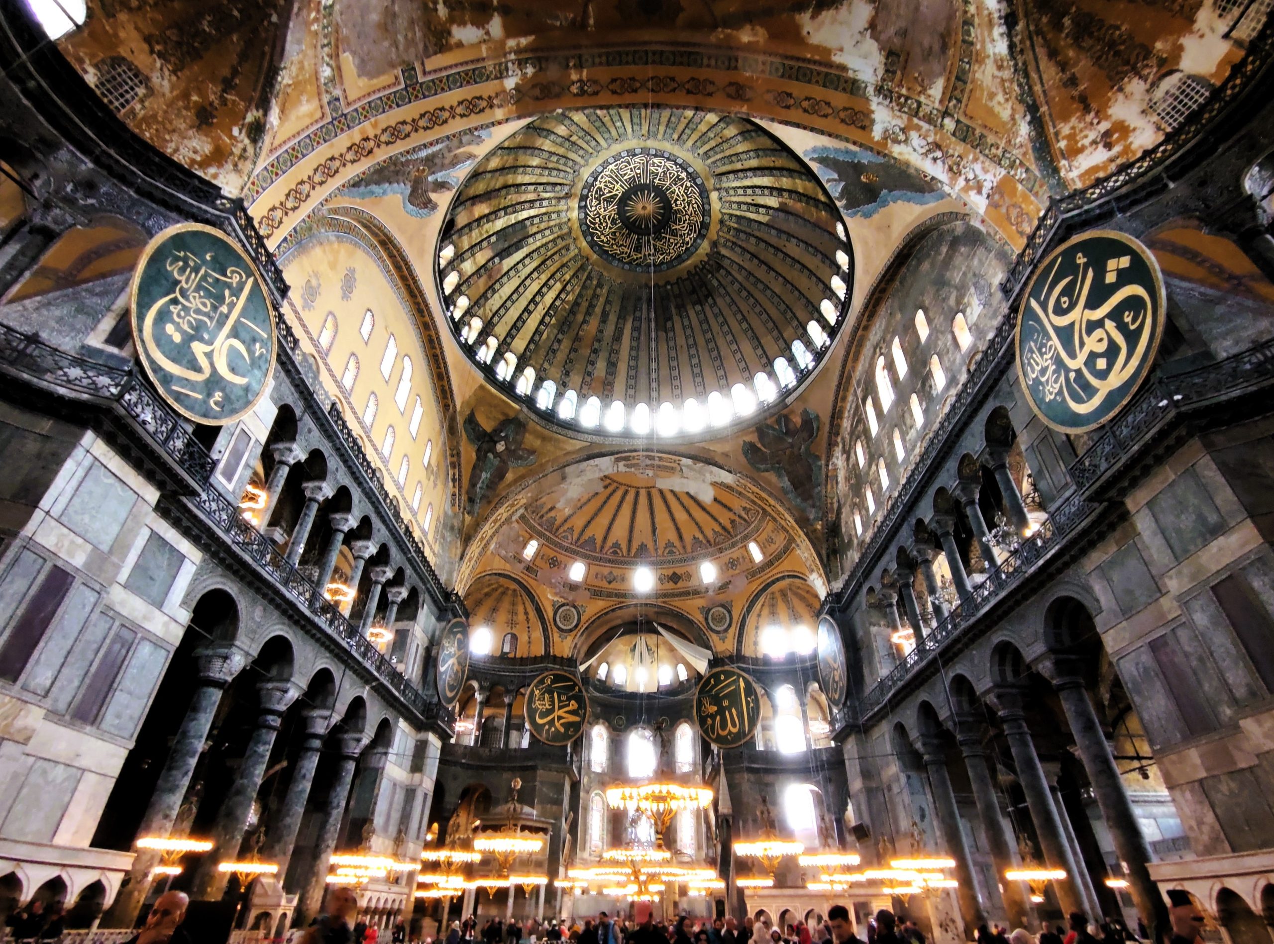 Cosa vedere e fare a Istanbul in 3 o più giorni: Interni della Moschea di Hagia Sophia 