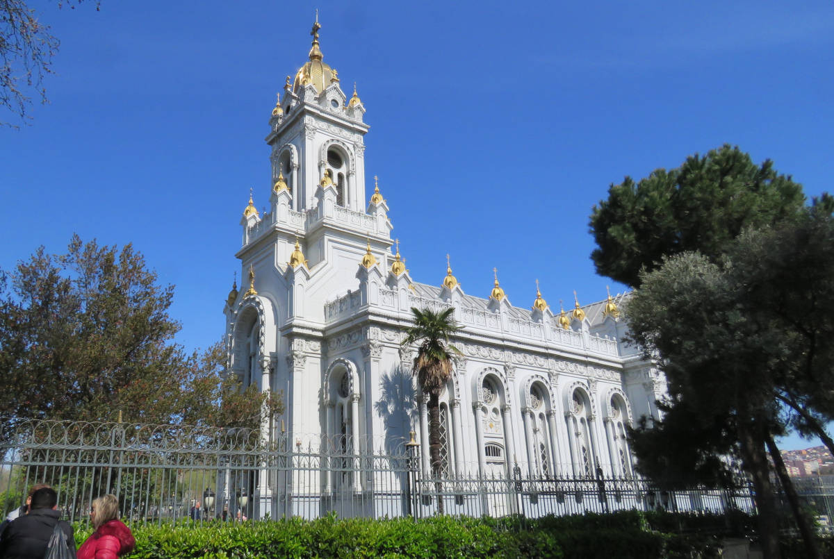 Esterni della Chiesa Bulgara di Santo Stefano a Istanbul
