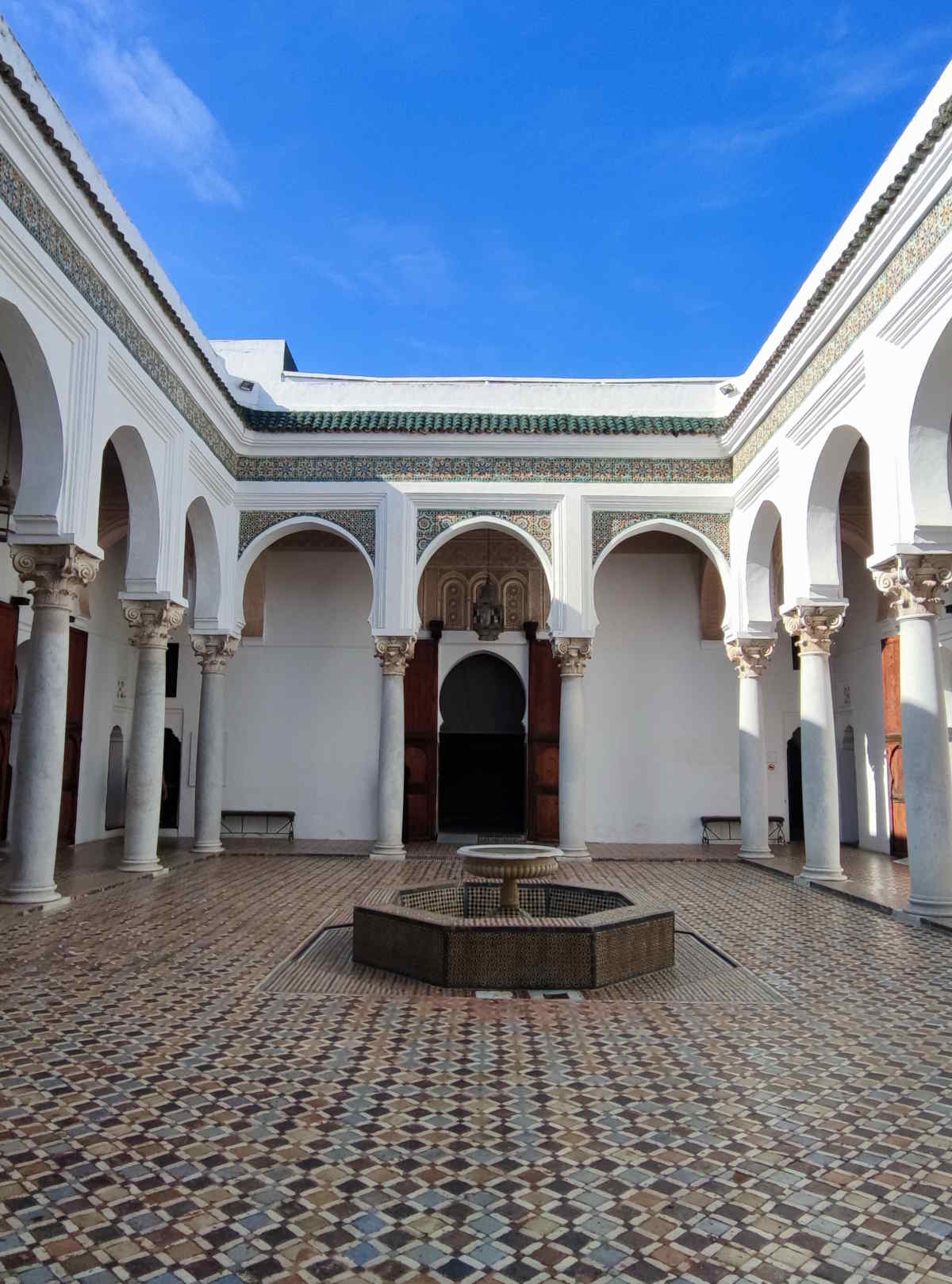 Cosa vedere a Tangeri: Museo delle Culture Mediterranee (Kasbah Museum)- Il patio del Palazzo Dar Al Kabira Cosa vedere a Tangeri: Museo delle Culture Mediterranee (Kasbah Museum)- Il patio del Palazzo Dar Al Kabira