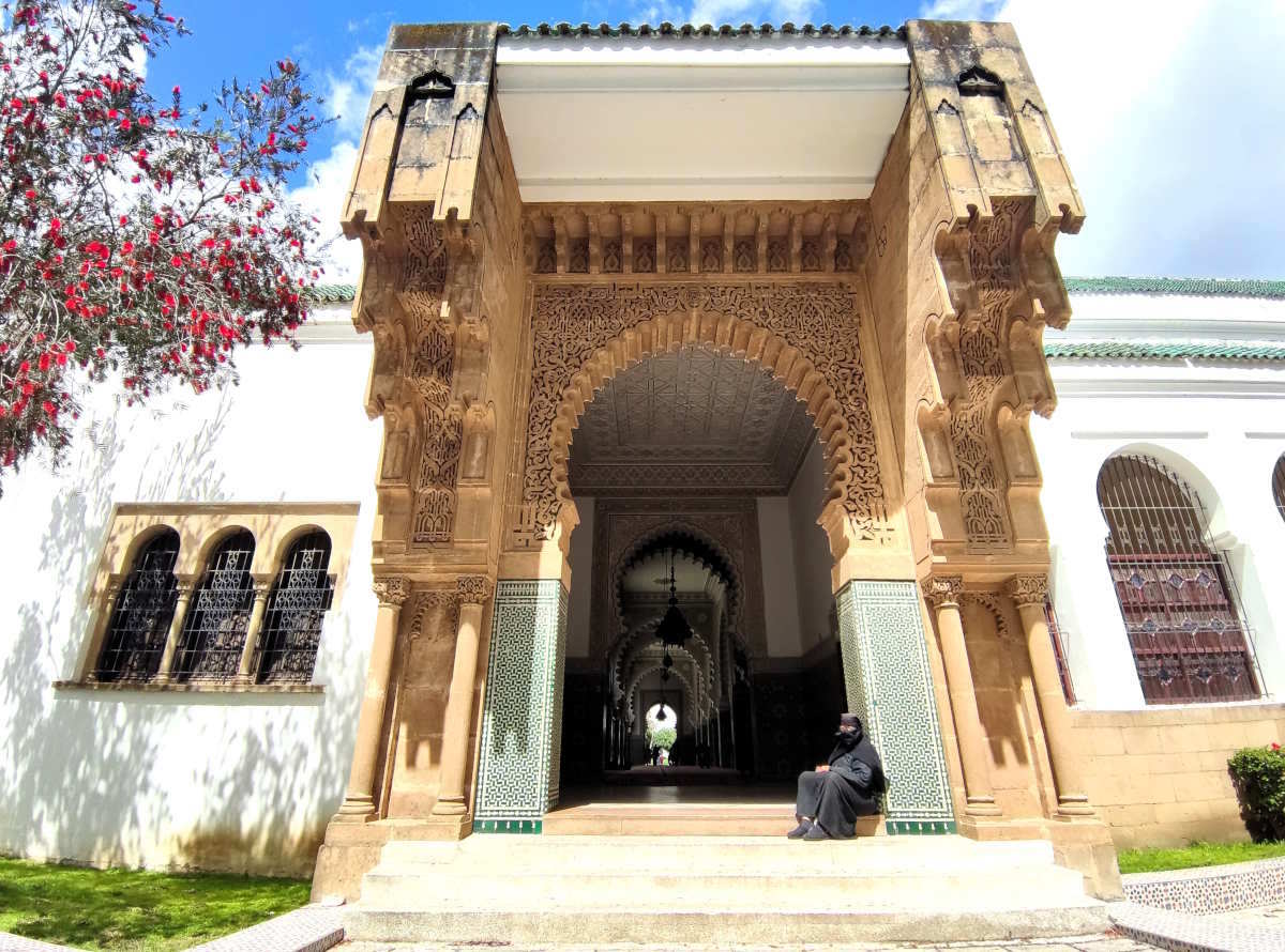 Ingresso alle scuole e biblioteche annesse alla Moschea di Mohamed V di Tangeri Ingresso alle scuole e biblioteche annesse alla Moschea di Mohamed V di Tangeri