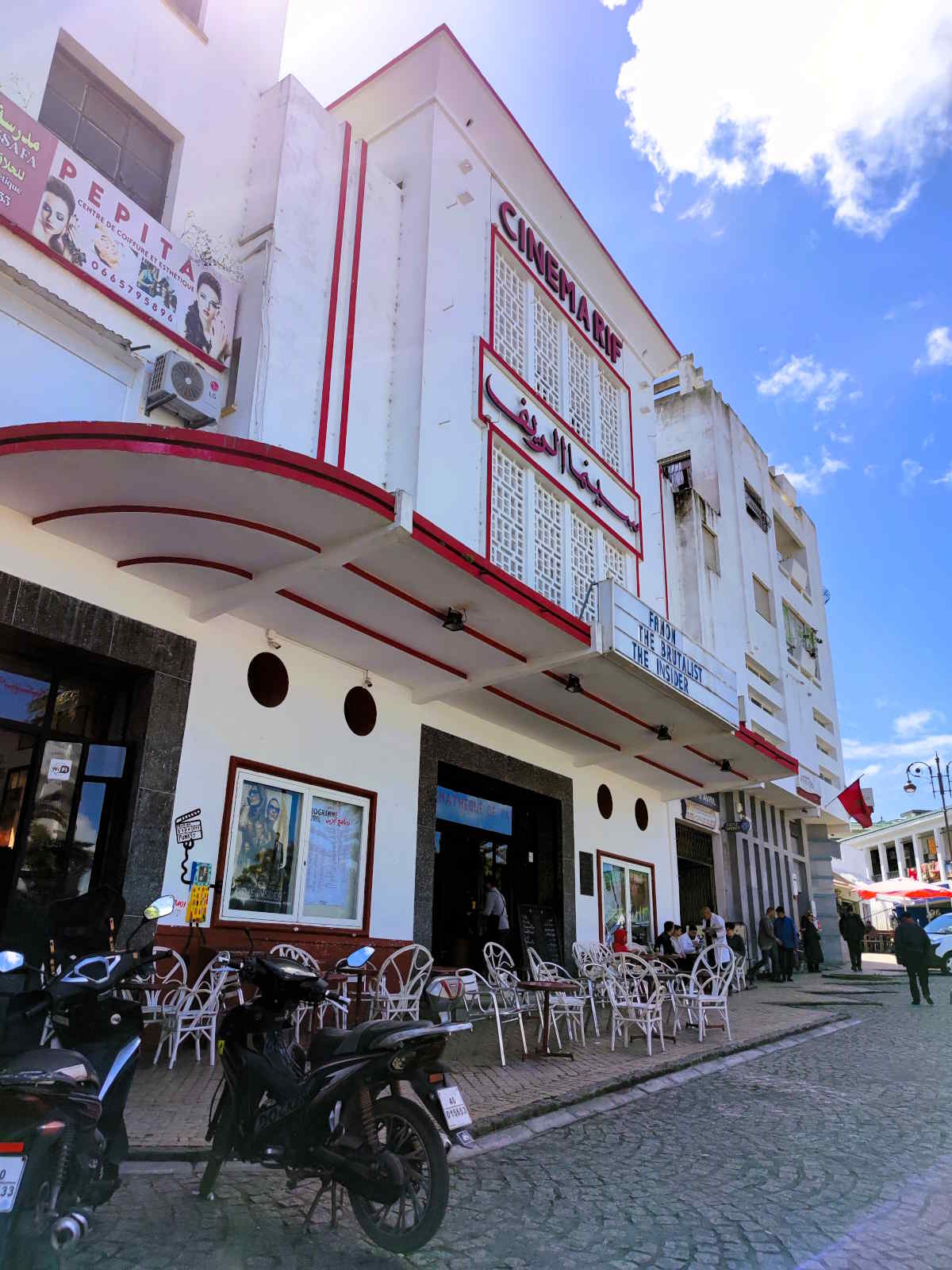 Visitare Tangeri - L'ex Cinema Rif a Piazza del Gran Socco Visitare Tangeri - L'ex Cinema Rif a Piazza del Gran Socco